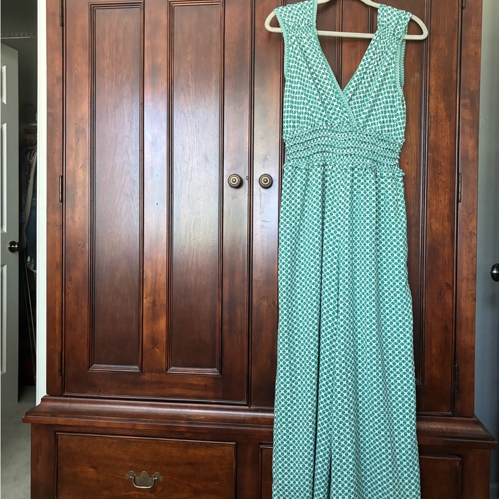 Green Sleeveless Maxi Dress